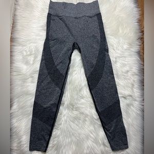 PINK Charcoal Grey Butt Contour Tights Size M